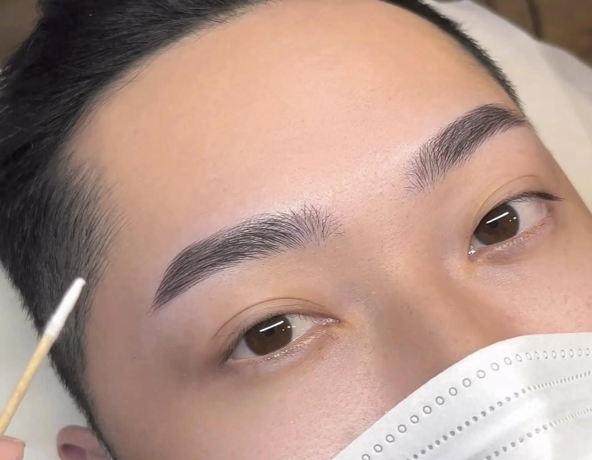 Ombre brows